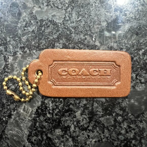 Vintage COACH LEATHER Hang Tag Classic Glove-Tanned Leather - Picture 1 of 4